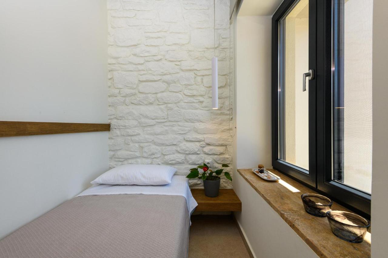 Archetypo Luxury Living Lägenhet Chrisi Ammoudia Exteriör bild