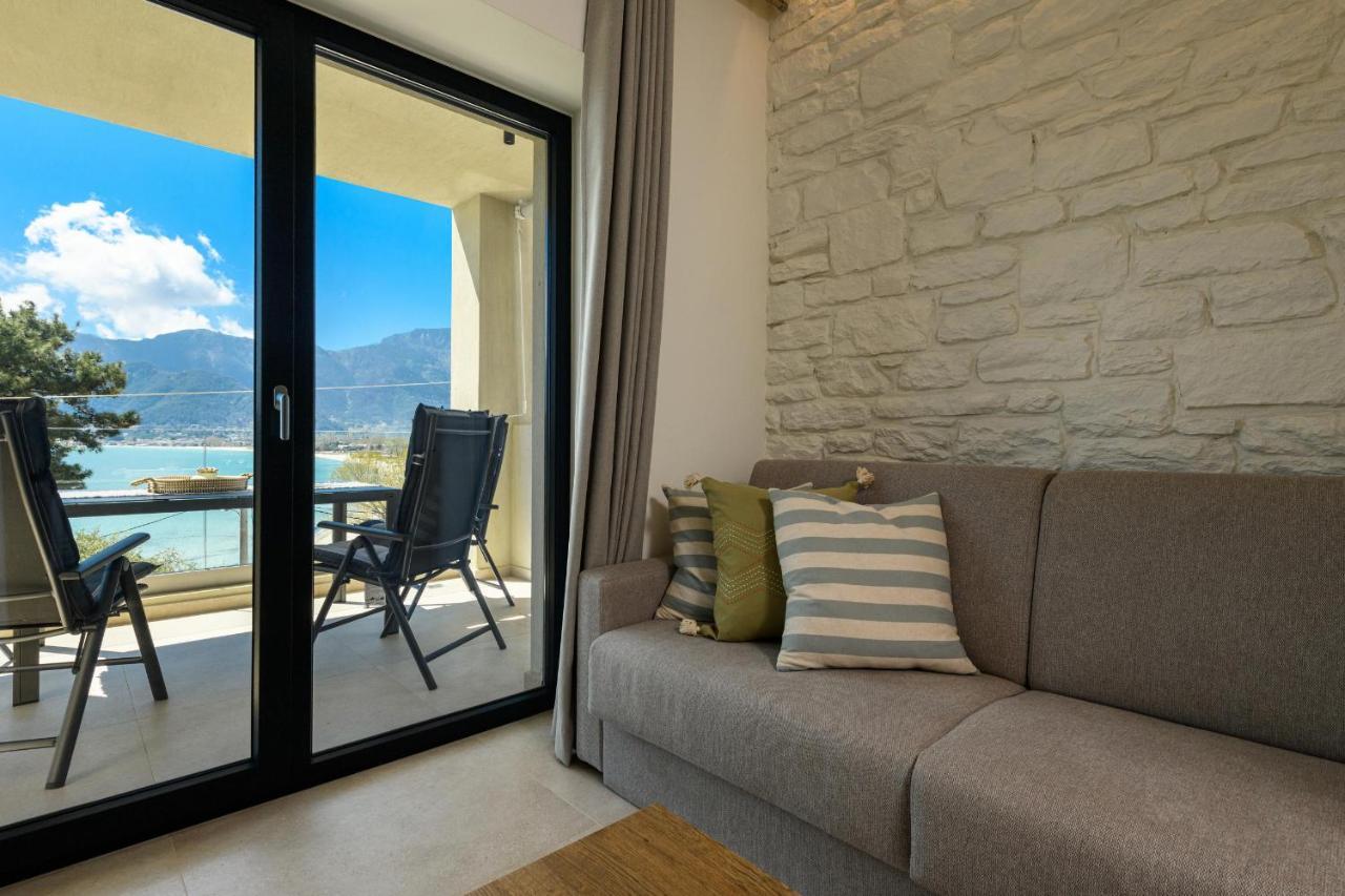 Archetypo Luxury Living Lägenhet Chrisi Ammoudia Exteriör bild