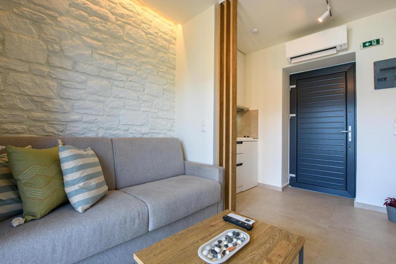 Archetypo Luxury Living Lägenhet Chrisi Ammoudia Exteriör bild