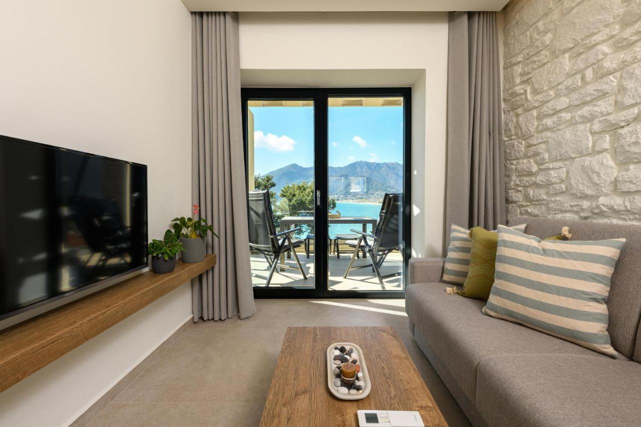 Archetypo Luxury Living Lägenhet Chrisi Ammoudia Exteriör bild